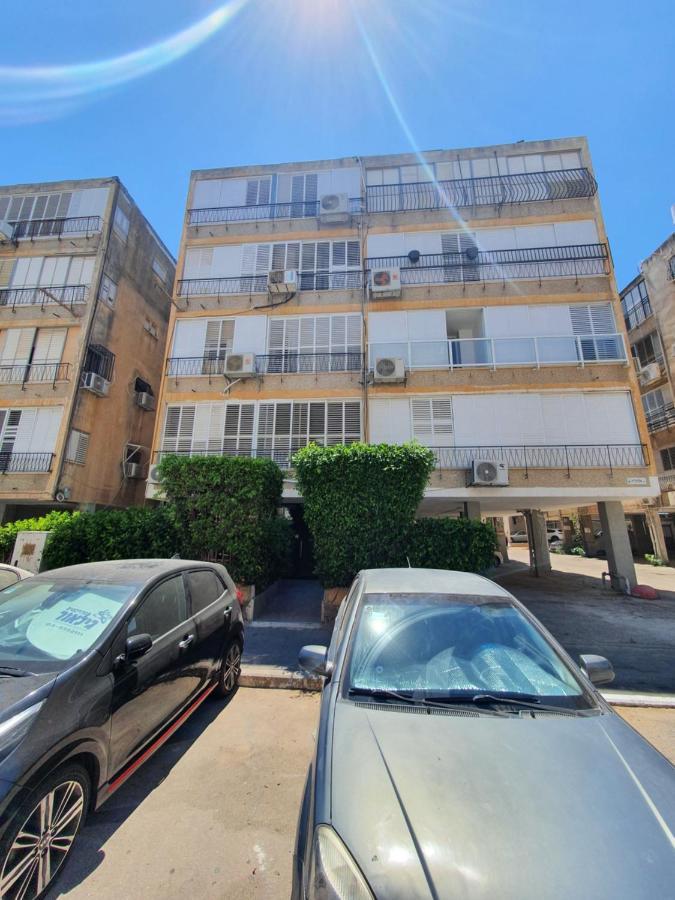 Ezore Yam Apartmens - Elmali'Akh St. 4 Bat Yam Esterno foto